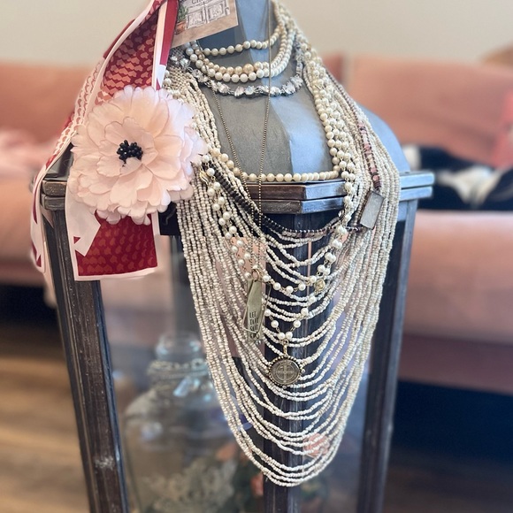 Meet your Posher, Sabrina - Picture 1 of 1